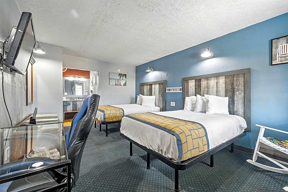 Days Inn & Suites by Wyndham Terre Haute