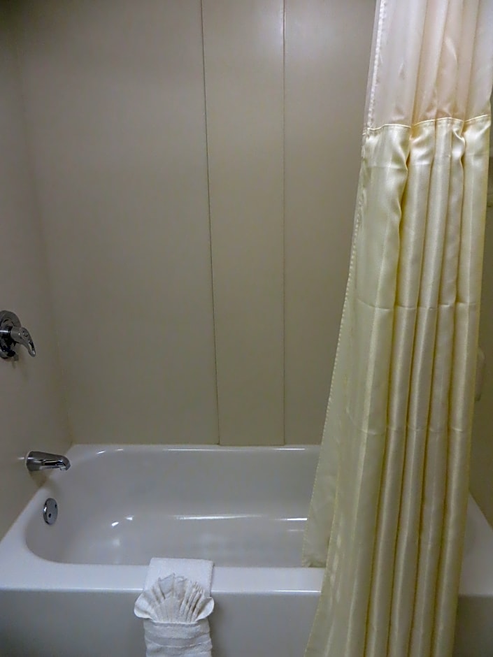 SureStay Plus Hotel by Best Western Chicago Lombard