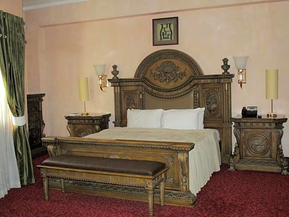 Imperial Royale Hotel