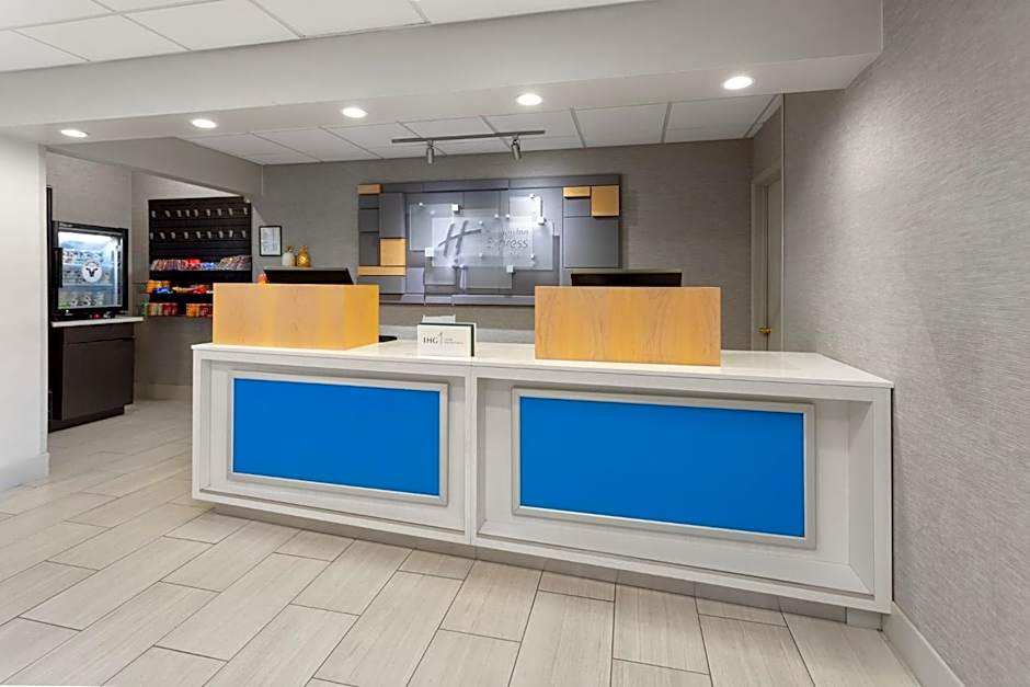 Holiday Inn Express Hotel & Suites Acme-Traverse City By IHG