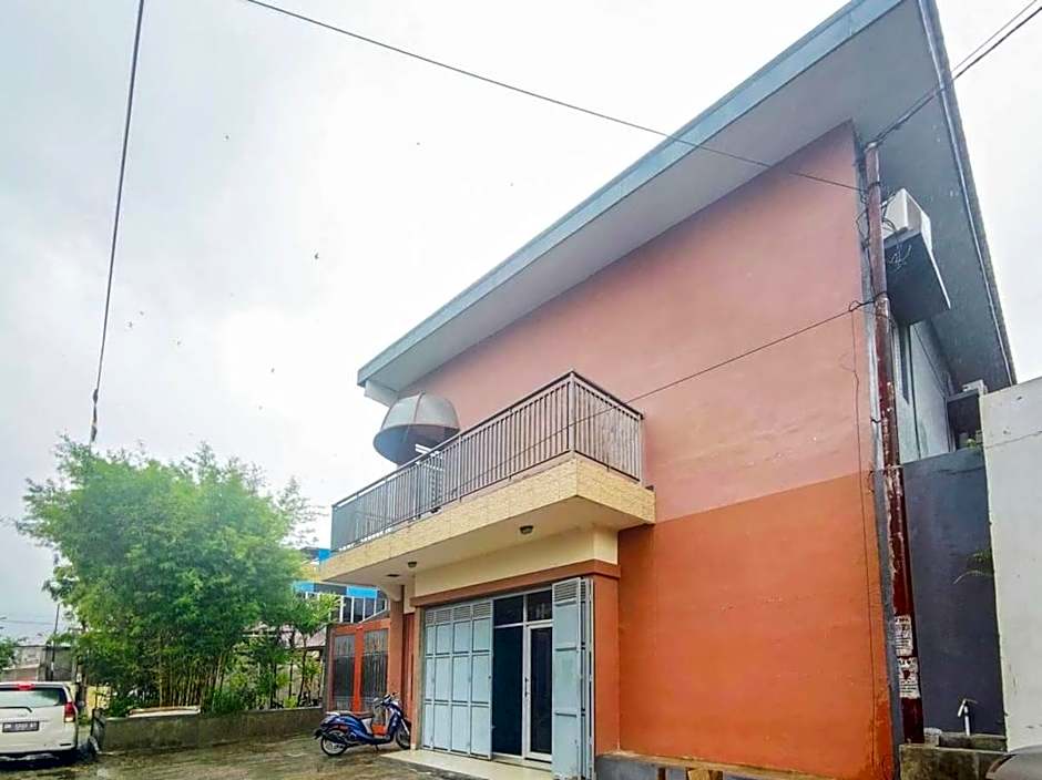 Chandra Graha Guesthouse Palu