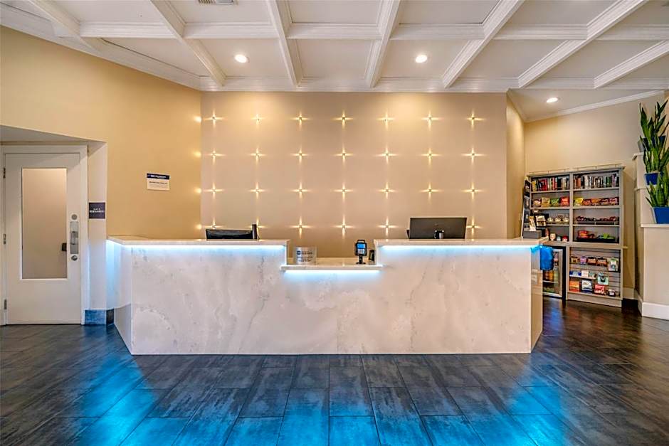 Best Western Plus Palm Court Hotel