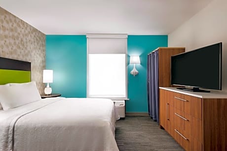 Studio King Size Bed