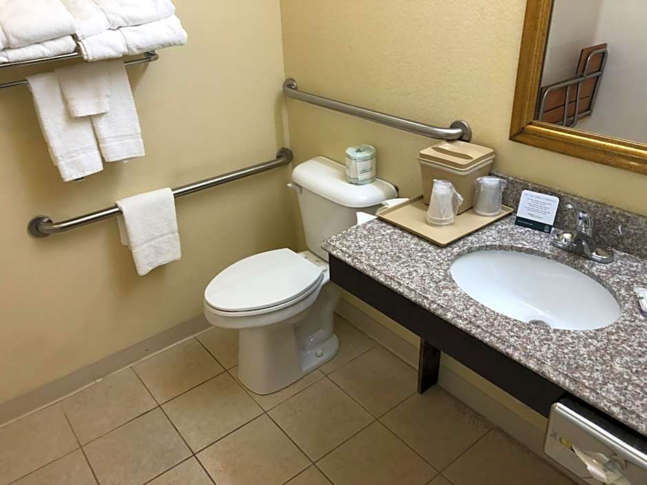 Quality Inn & Suites Alma - Fort Smith Northeast