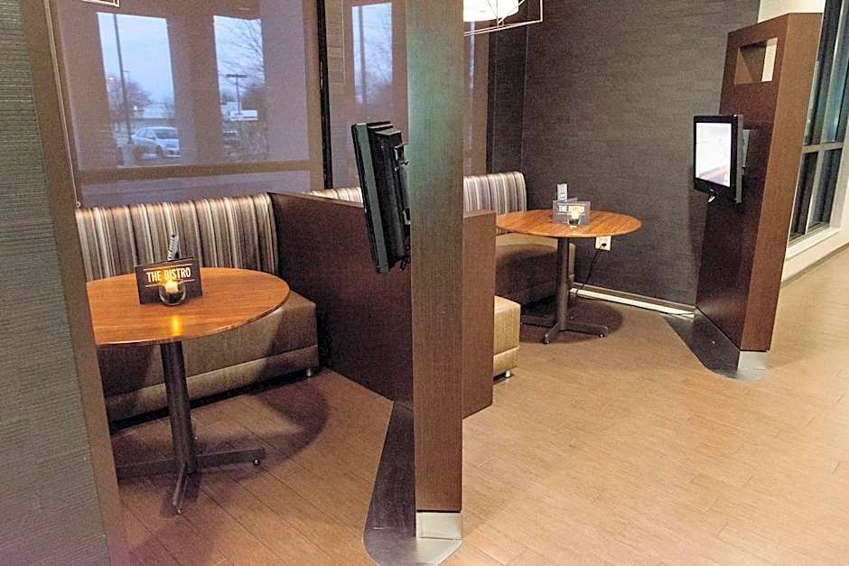 Courtyard by Marriott Lafayette