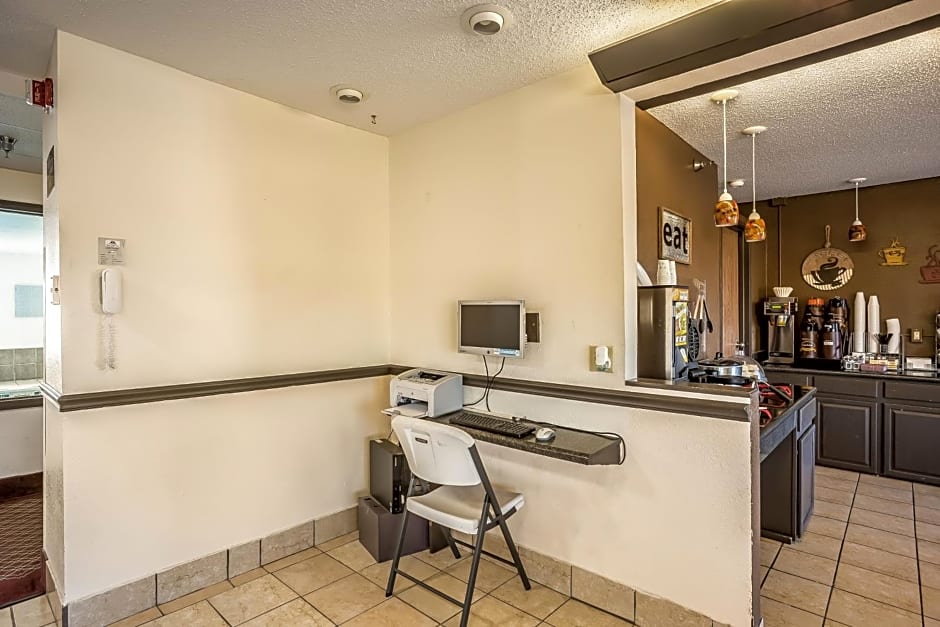 Americas Best Value Inn-Galesburg