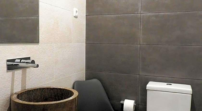 Lisbon Airport Hostel