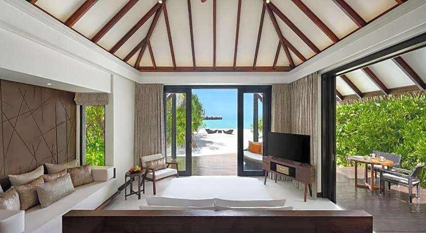 Heritance Aarah - Premium All Inclusive - 40 Minutes away from Male by Seaplane