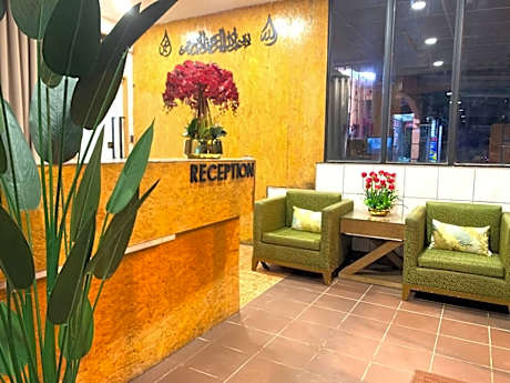 Hotel and Homestay Four Friends Tanah Merah