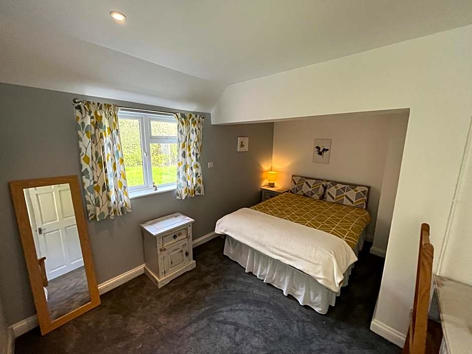 The Ship Inn - Self Catering Accommodation