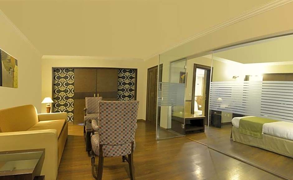 Photo 1 of 4 of 1 Bedroom Suite