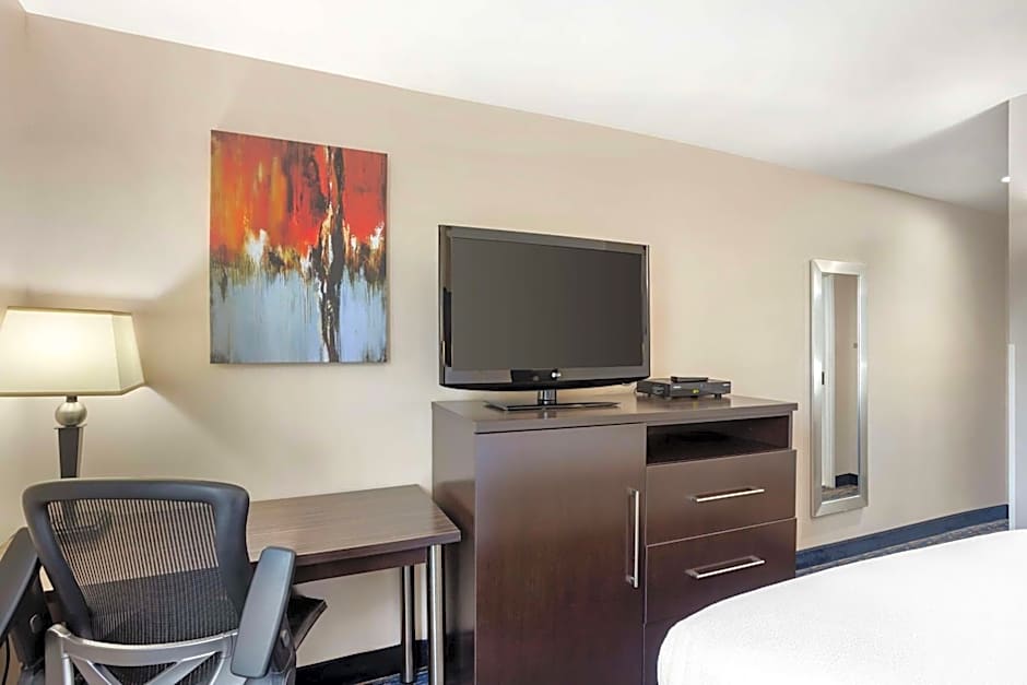 Best Western Plus Fairfield Hotel