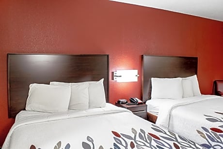 Deluxe Queen Room with Two Queen Beds Smoke-Free