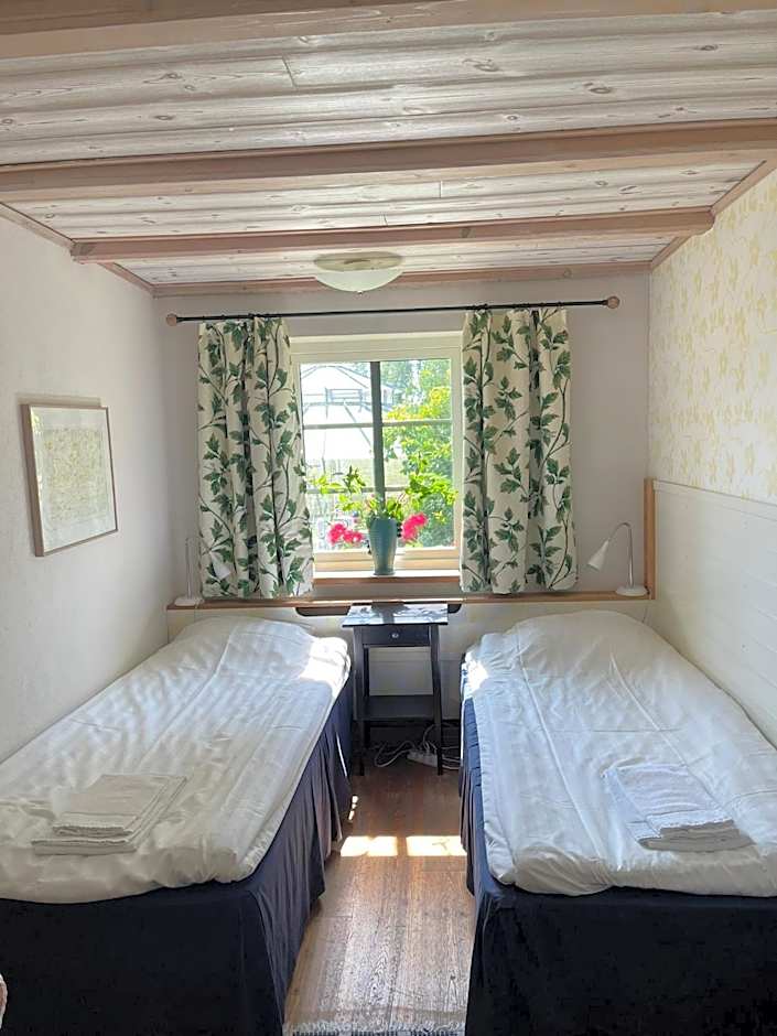 Photo 1 of 3 of 2 Beds