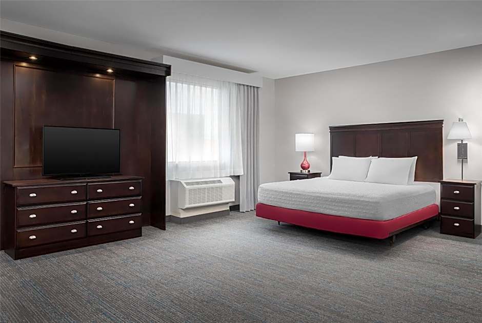 Hampton Inn By Hilton And Suites Omaha Downtown