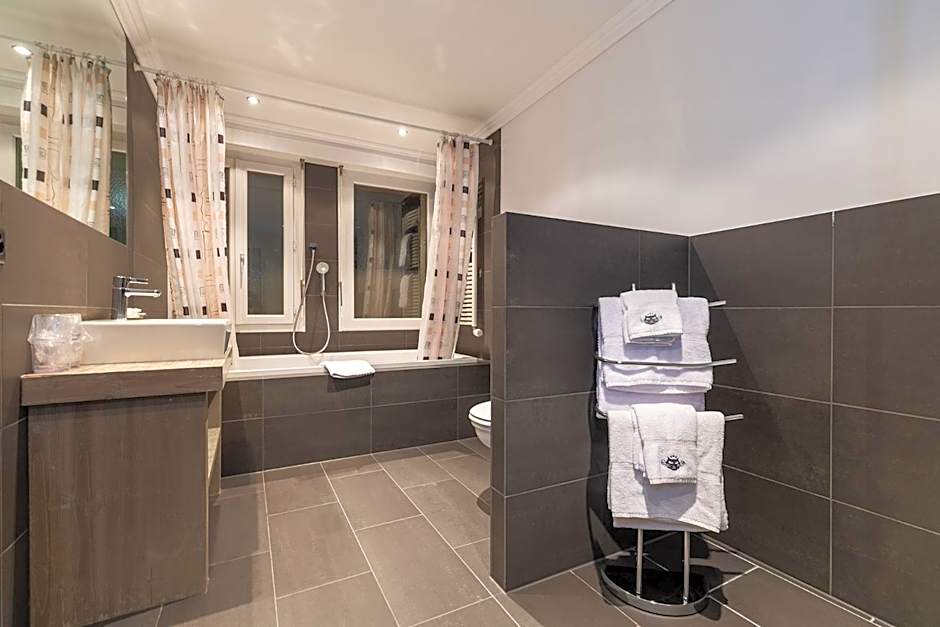 Hotel Central, SPA & LOUNGE BAR