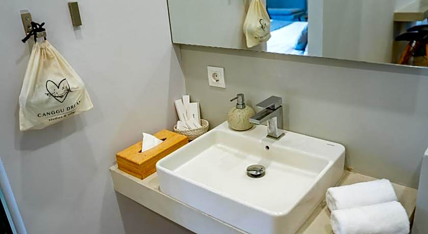 Canggu Dream Studios & Villas