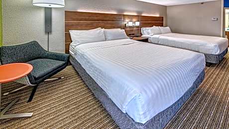 Standard Queen Room with Two Queen Beds