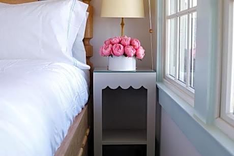 Water View Room