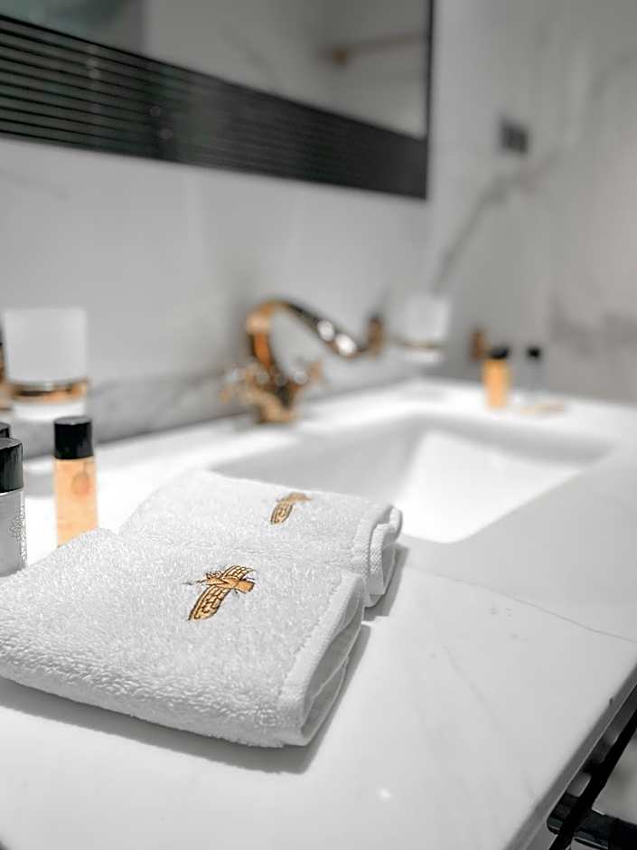 Anahita Boutique Hotel