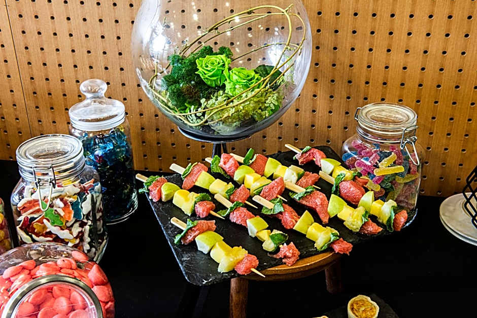 Holiday Inn Express Paris-Canal De La Villette By IHG