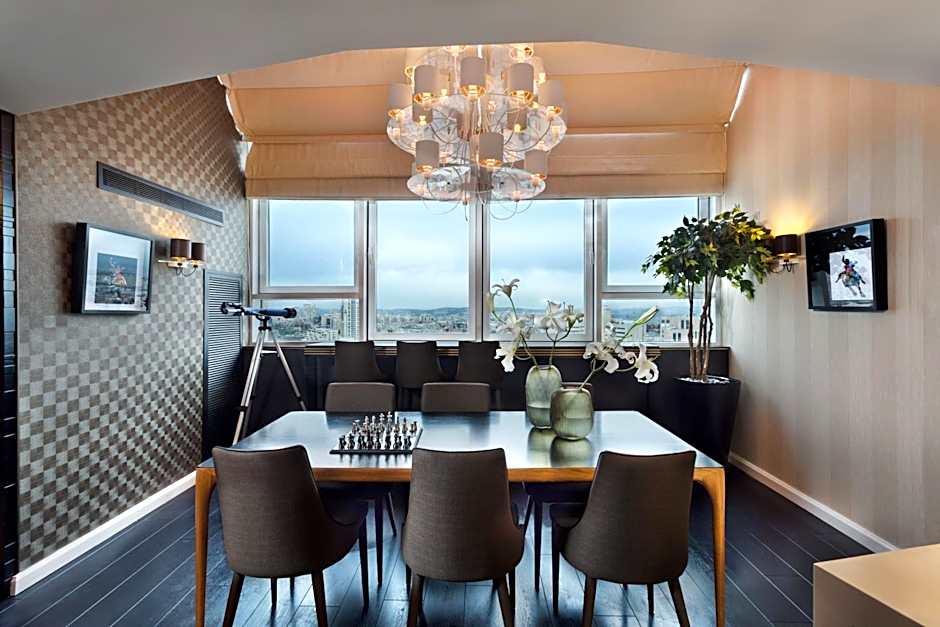 21st Floor Hotel