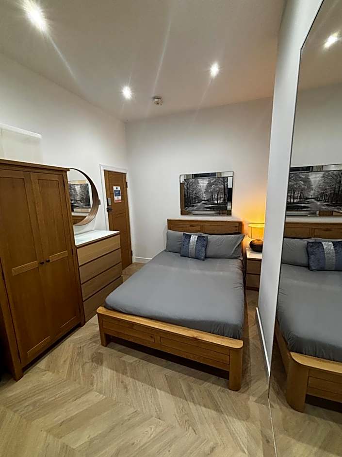 Hendham House - Near Etihad Stadium, CoOp Live Arena, AO Arena, Piccadilly Train Station & Manchester City Centre