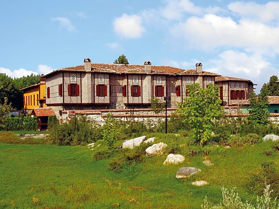 Otantik Hotel Club & Spa