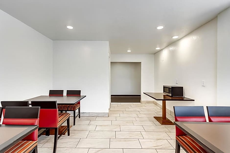 Motel 6 Ogden, UT- Downtown