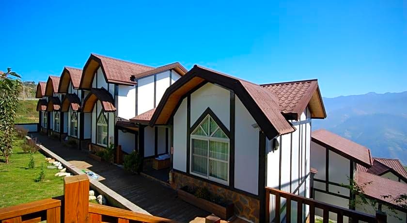 Sea of Clouds Vacation Villa I