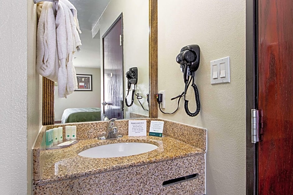 Quality Inn Greenville I-30