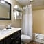 Grand View Inn & Suites