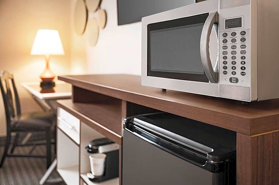 Howard Johnson by Wyndham Gravenhurst