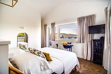 Deluxe Double Room with Terrace