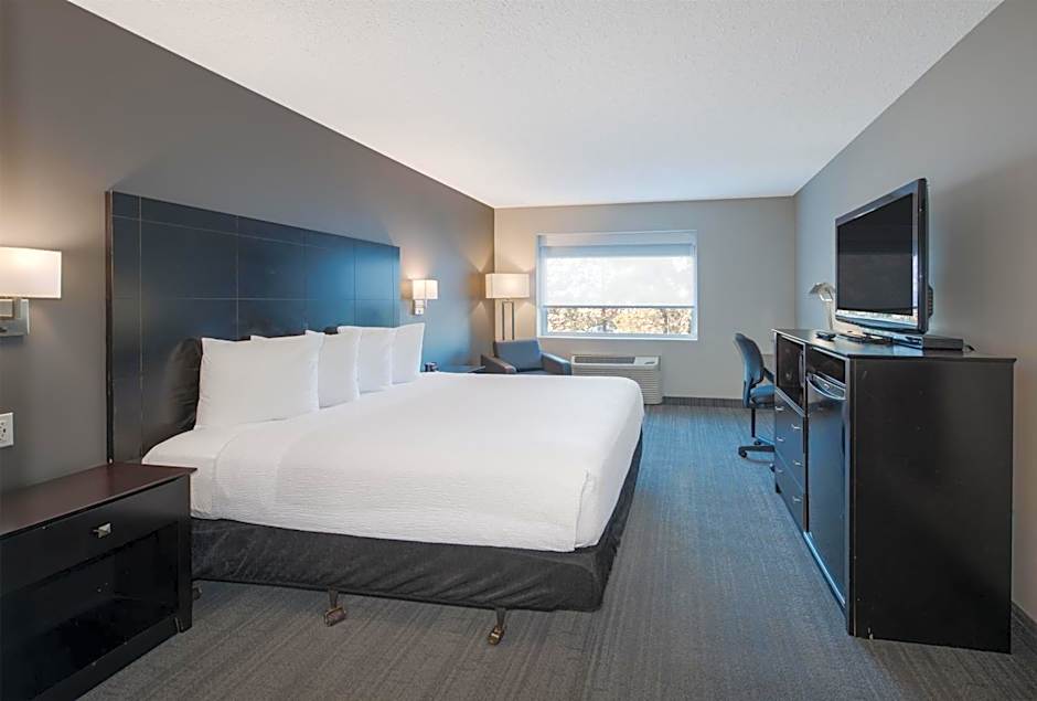 Coast Nisku Inn & Conference Centre