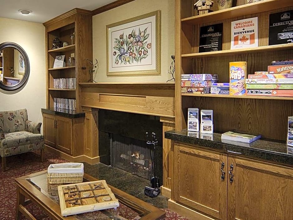 Quality Inn & Suites Detroit Lakes