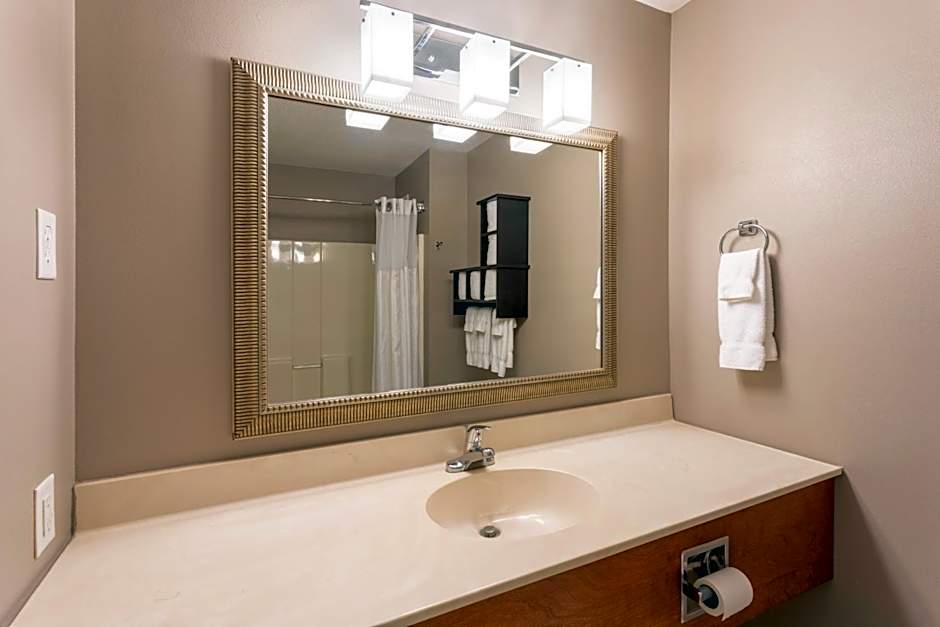 GrandStay Hotel & Suites Ames