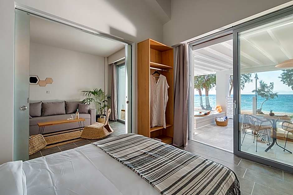 Villa Di Mare Seaside Suites