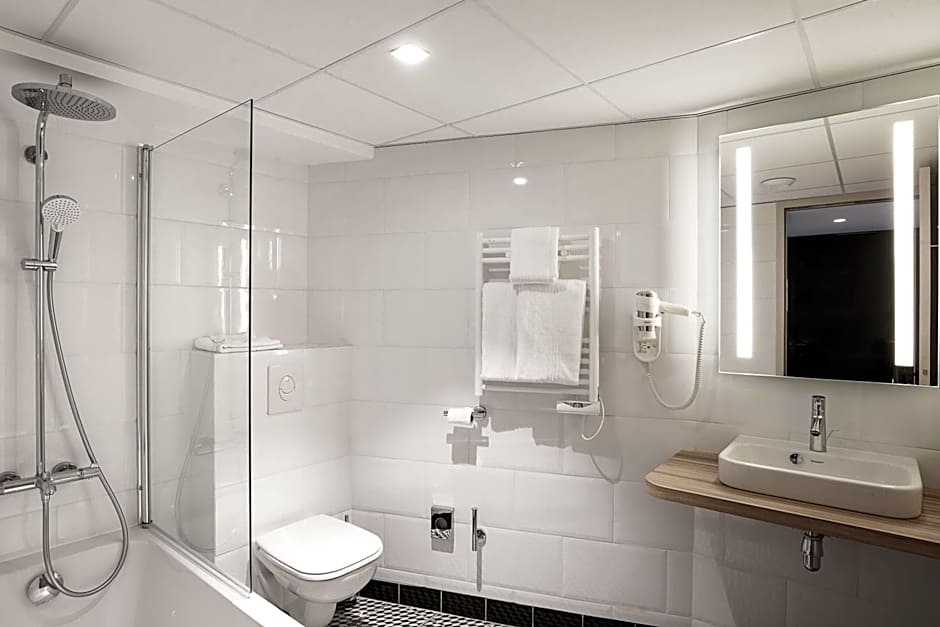 ibis Styles Laval Centre Gare
