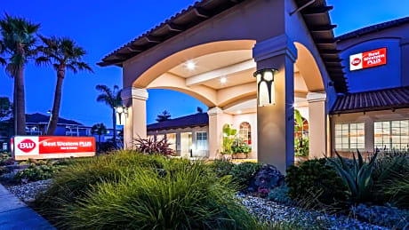 Best Western Plus Capitola By-the-Sea Inn & Suites
