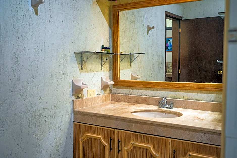 Suites del Sol Hotel & Apartments