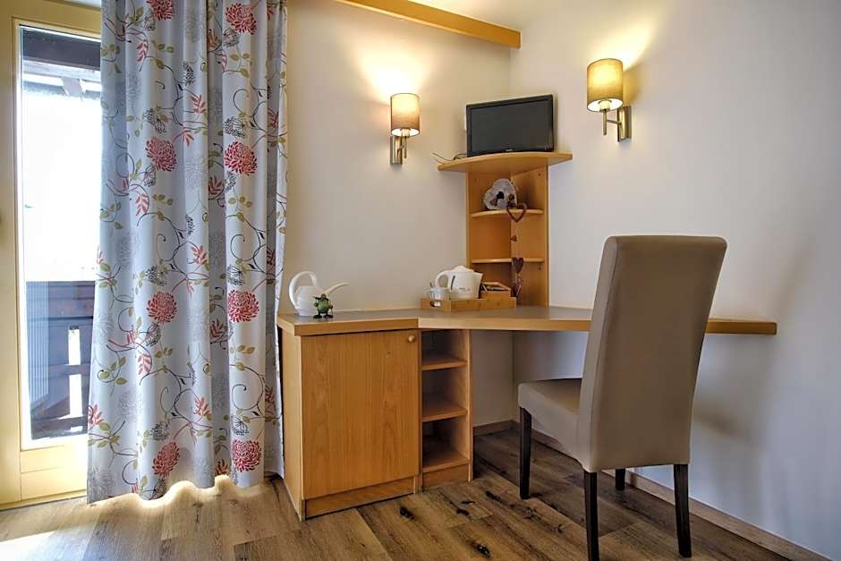 SeeHotel & SeeApartments Kärntnerhof- direkt am See!