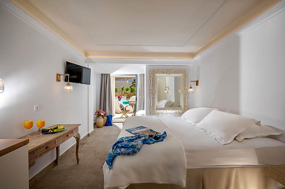 Parthenis Beach, Suites by the Sea