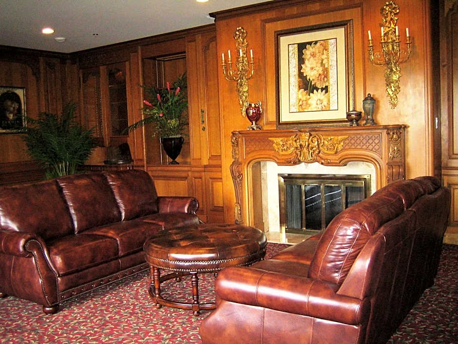 Crown Mansion Boutique Hotel & Villas