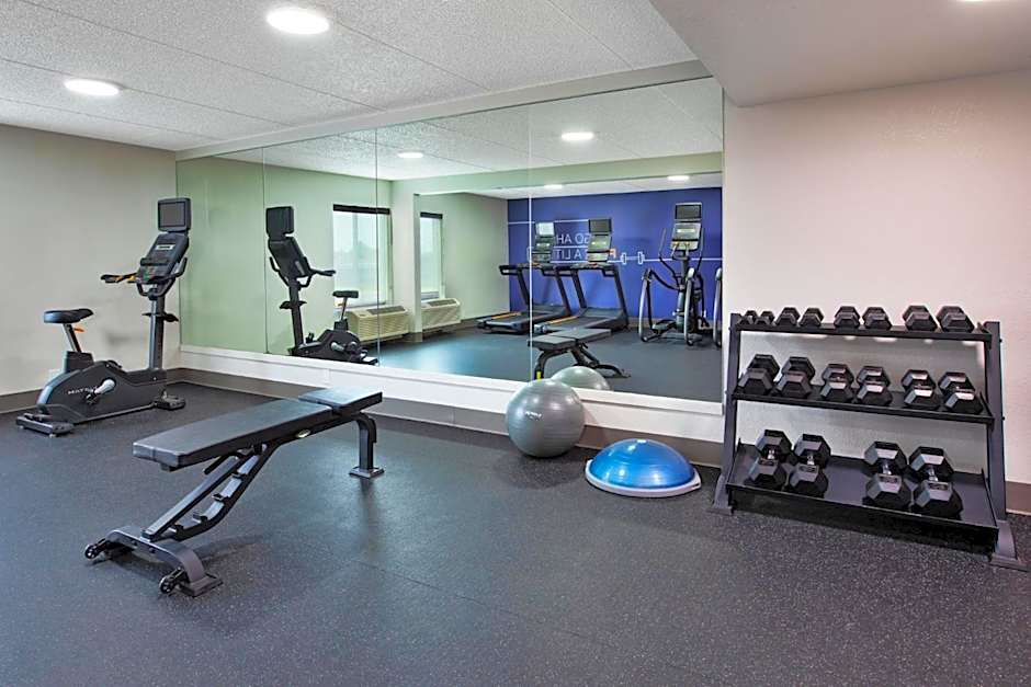 Holiday Inn Express & Suites Eden Prairie  Minneapolis By IHG