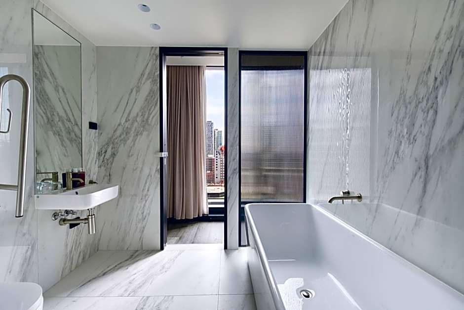 Quincy Hotel Melbourne
