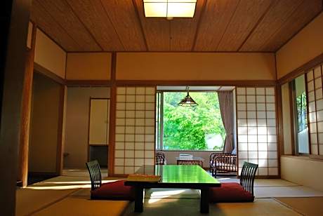 Japanese-Style Deluxe Room with Open-Air-Bath