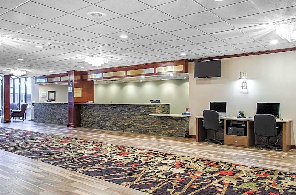 Grand Idaho Inn & Suites – Pocatello, ID