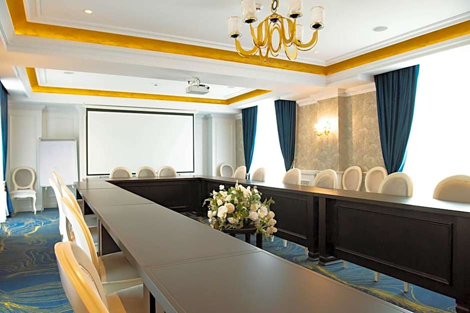 Hotel NOBLESSE Boutique&Spa