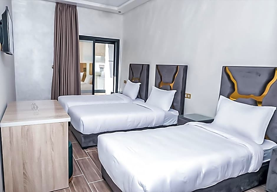 Photo 1 of 4 of Triple Room